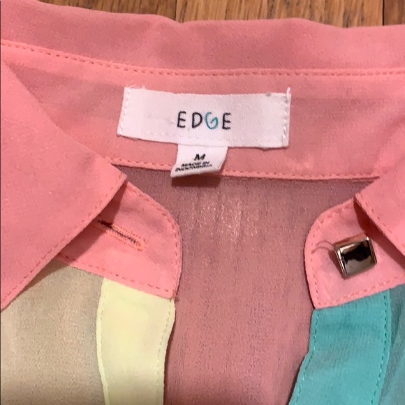 🎉HP🎉 Edge sheer colorblock shirt - Picture 3 of 5
